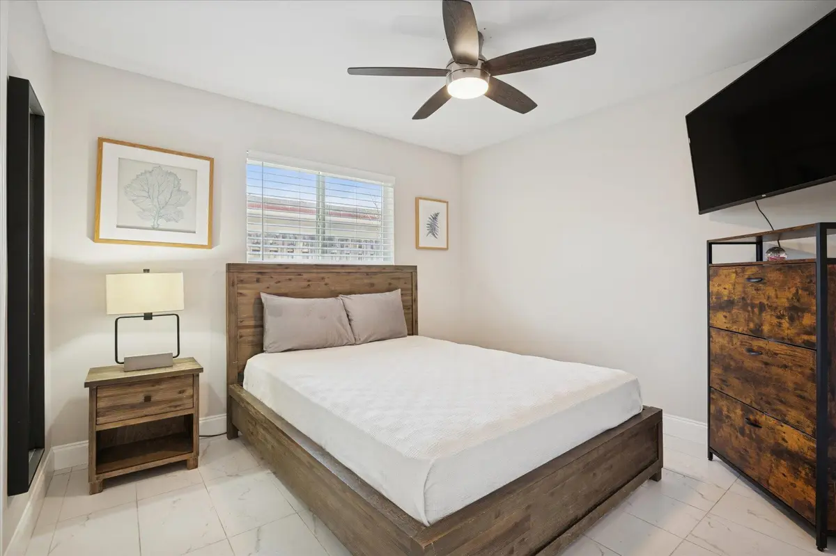 10-Holtzheuser-819 SW 13th St-10 at 819 SW 13TH Street, Fort Lauderdale