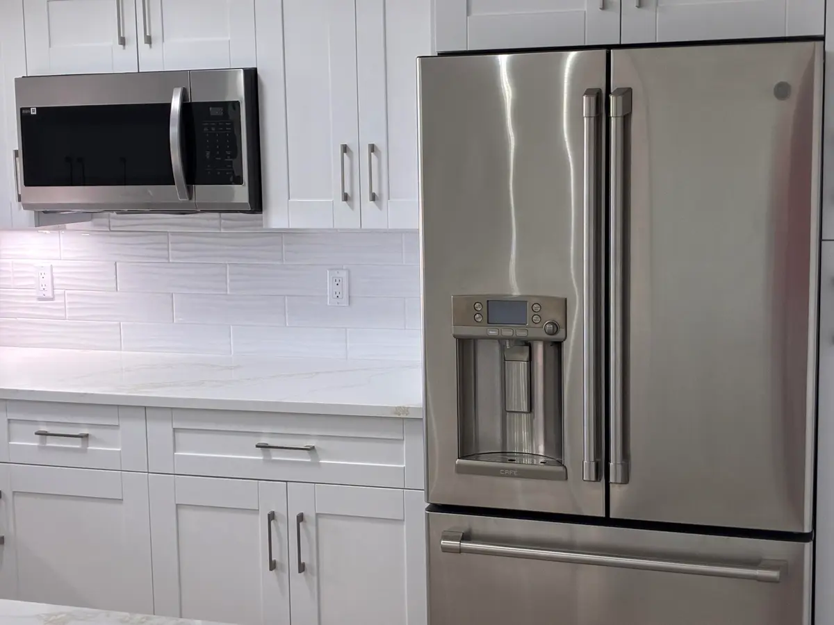 Kitchen at 1605 S US HIGHWAY 1 106M1, Jupiter