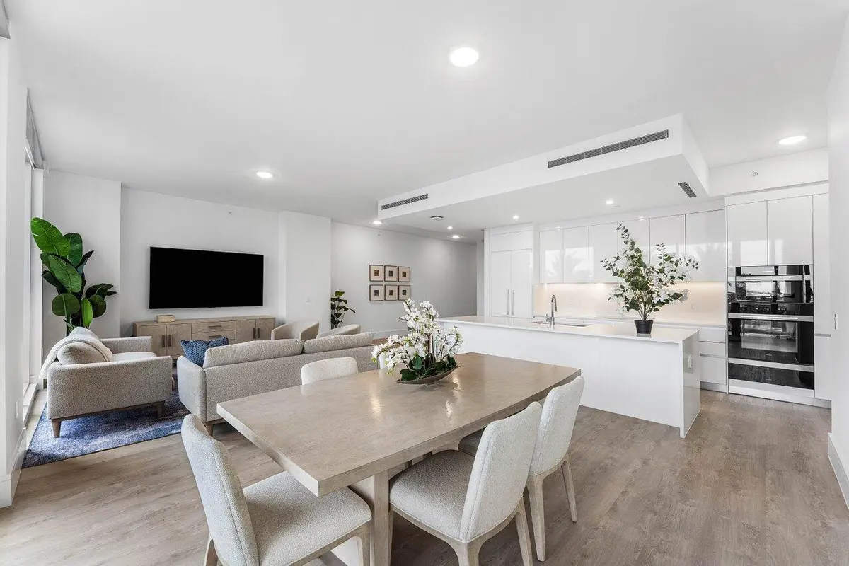010-220LakeShoreDrive-702-LakePark-FL-33 at 220 LAKE SHORE Drive 702, Lake Park