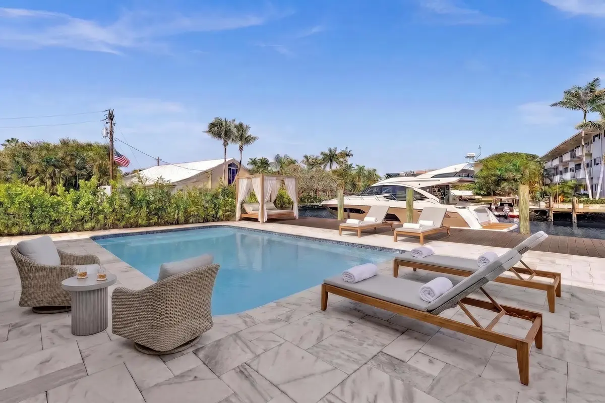 Patio_pool_2 at 600 N VICTORIA Terrace, Fort Lauderdale