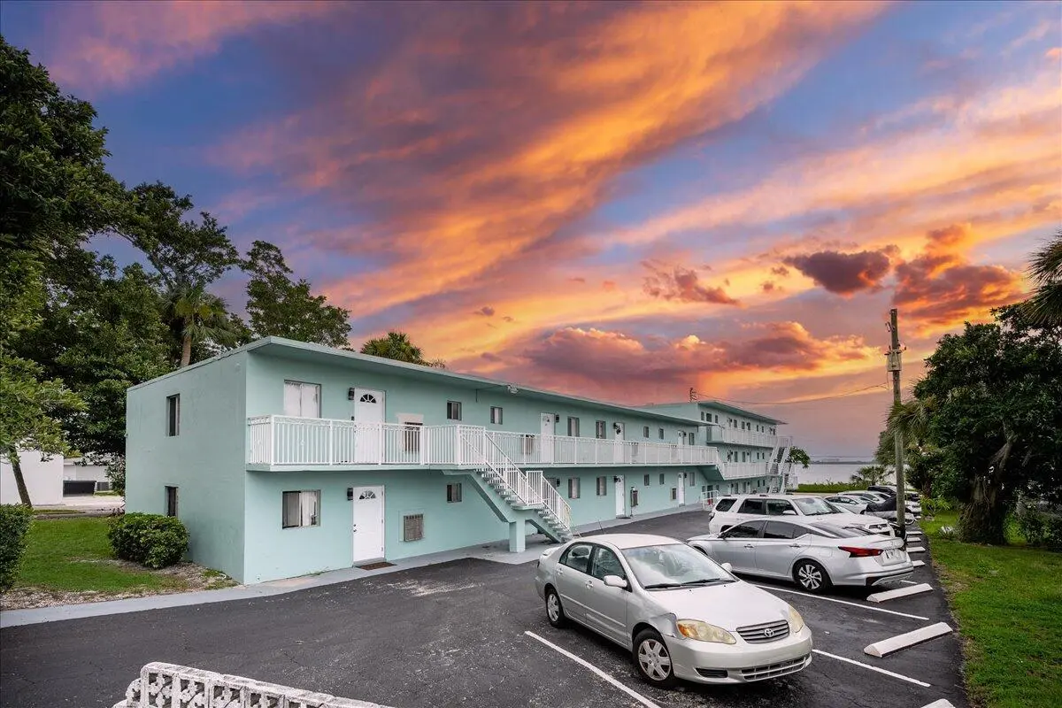 01-INDIAN RIVER-0008 at 601 S Indian River Drive, Fort Pierce