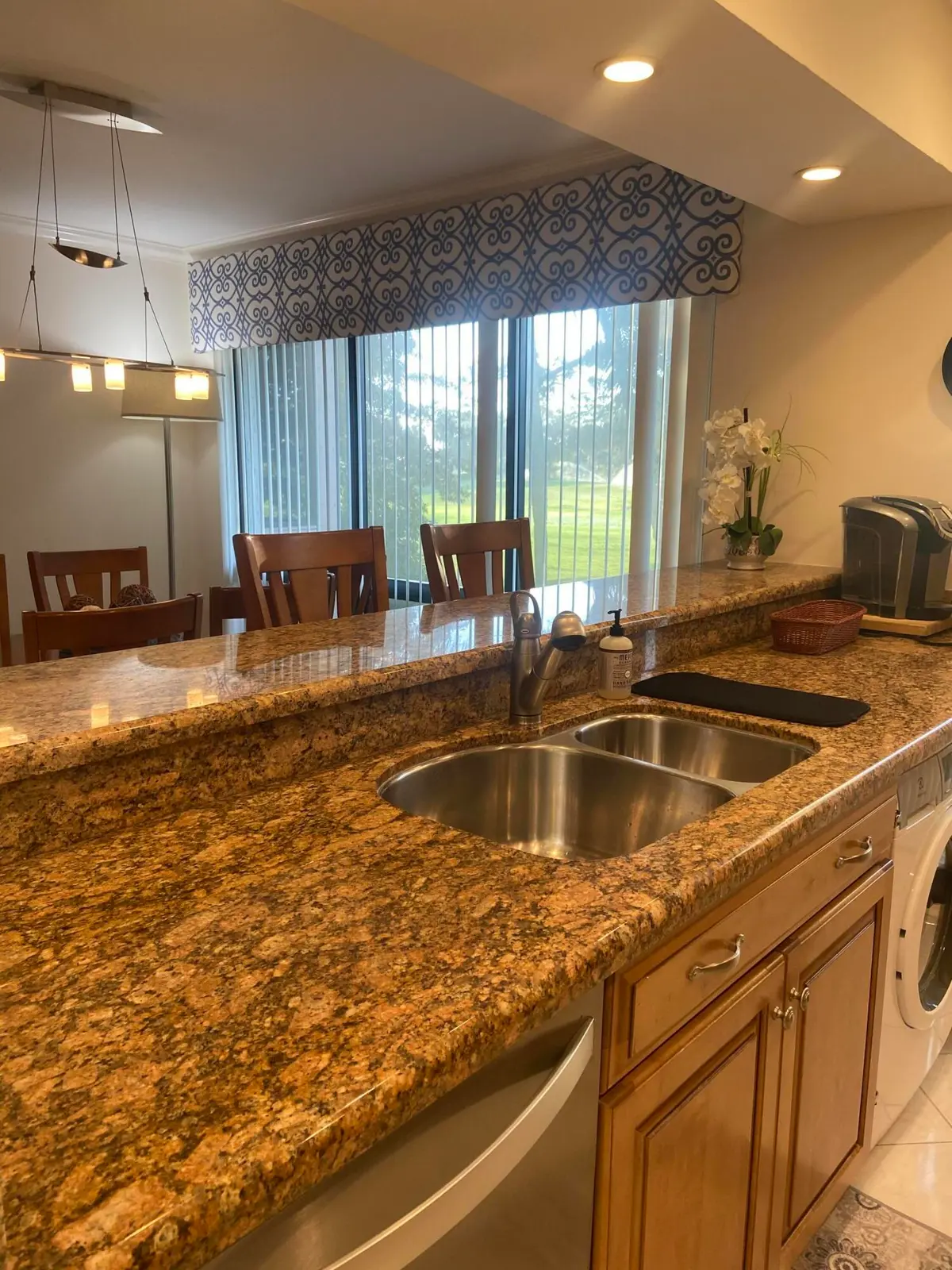 Kitchen at 428 Brackenwood Lane, Palm Beach Gardens