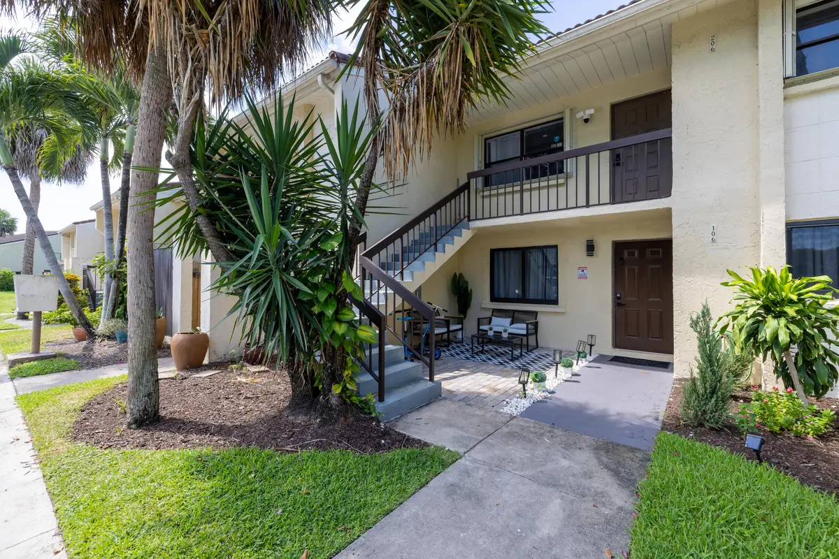 22415 SW 61st Way at 22415 SW 61ST Way 206, Boca Raton