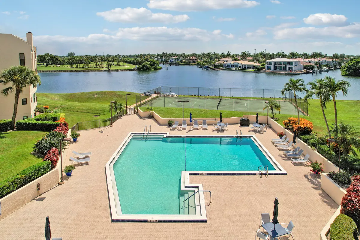 Pool/View at 372 Golfview Road 403, North Palm Beach