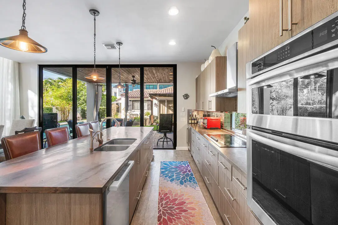 22850D55-C669-4E24-A603-094B56FAE398_1_1 at 351 E BOCA RATON Road, Boca Raton