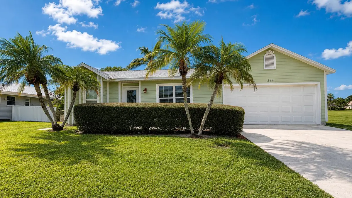 5A96EFB9-B36C-45F3-ABF7-C8496CC5873C at 244 SW RIDGECREST Drive, Port St. Lucie