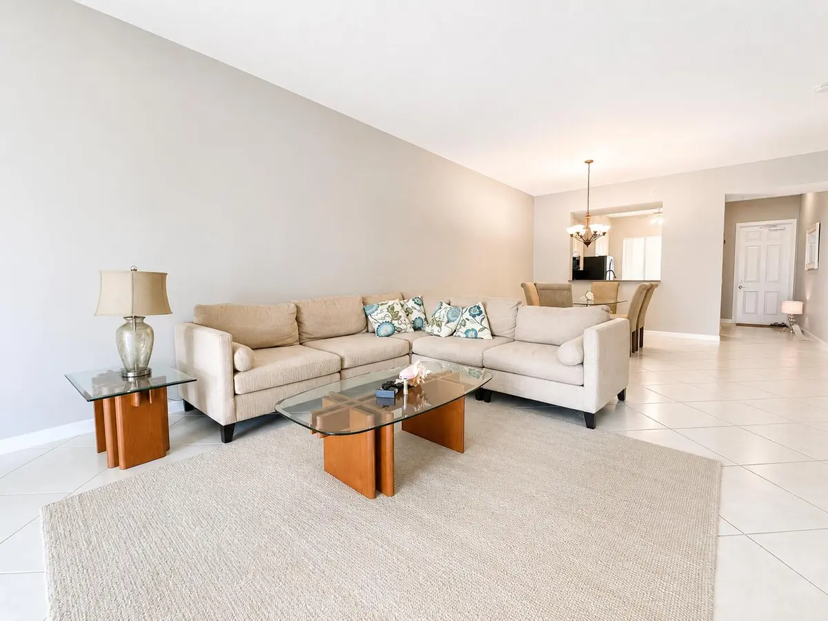 living room at 6 HARBOUR ISLE Drive 205, Fort Pierce