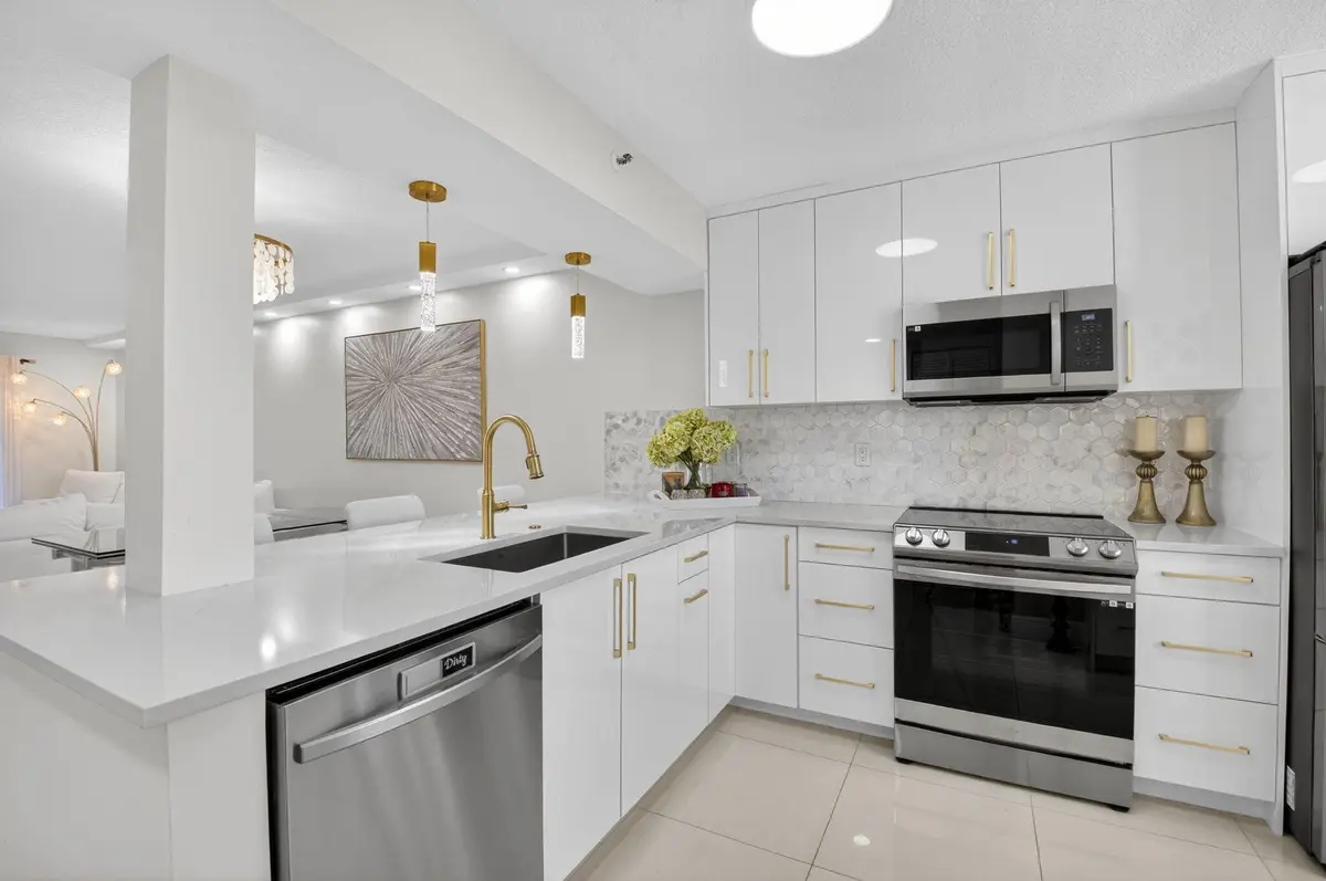 15-web-or-mls-DSC_4727 at 7310 Ashford Place 505, Delray Beach