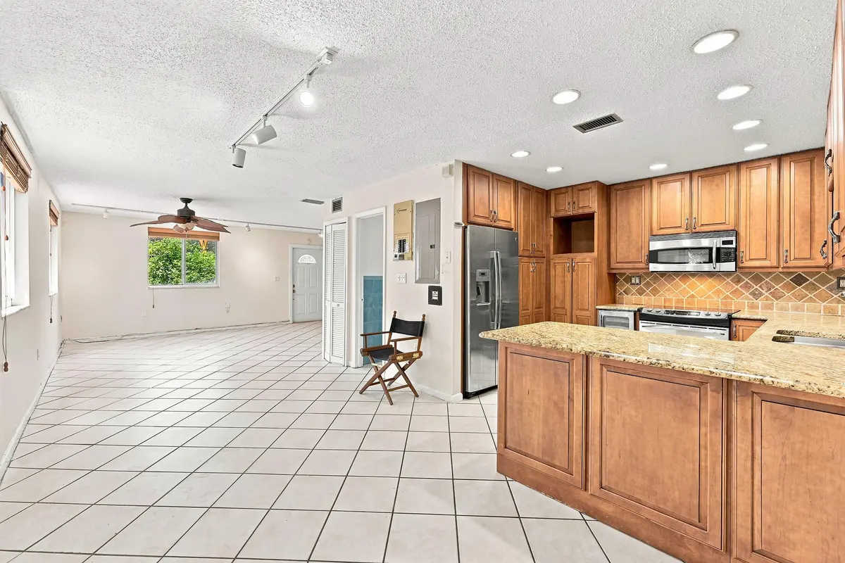 Dining area at 3203 McDonald Street 3203, Miami