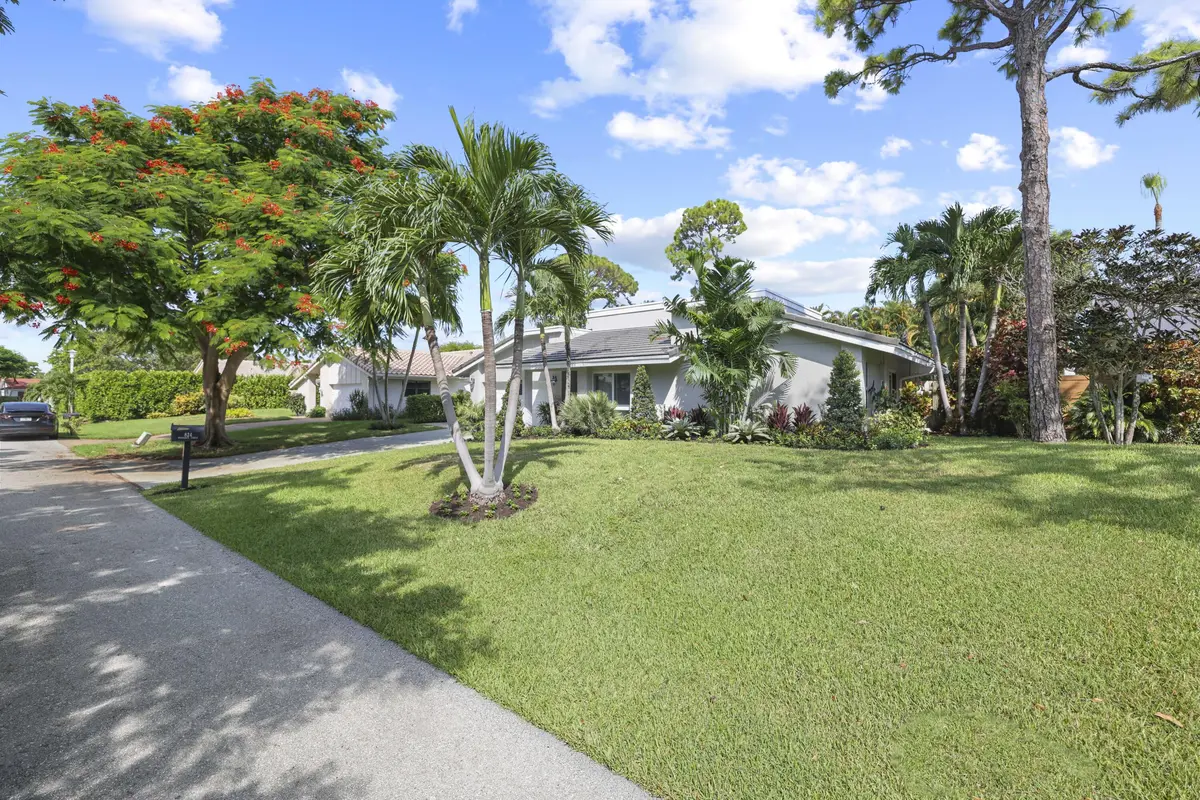 824 Foxpointe Cir - 2 at 824 Foxpointe Circle, Delray Beach