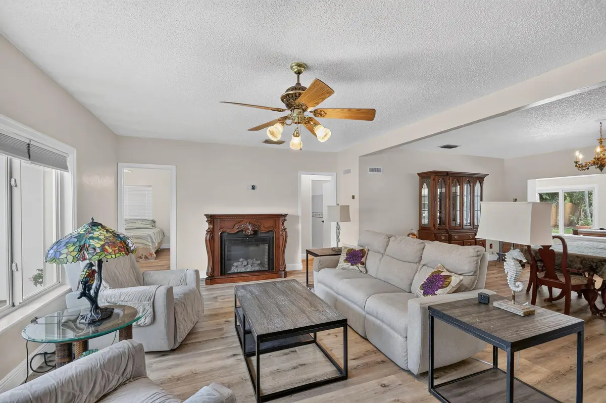 9-web-or-mls-DSC_4120 at 111 VASSAR Drive, Lake Worth Beach