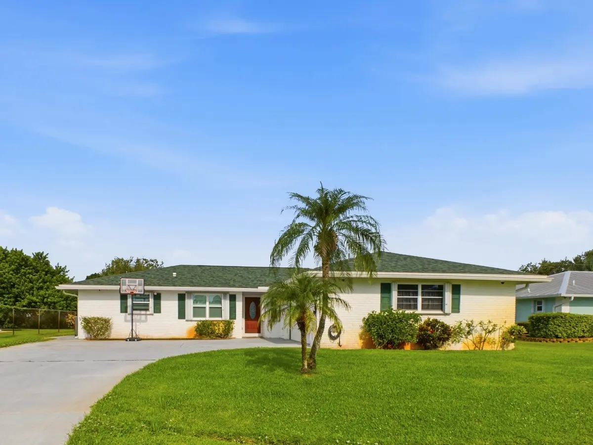 Front at 441 SW CURRY Street, Port St. Lucie
