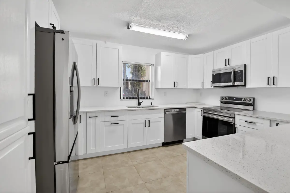 11-web-or-mls-_A7A7373 at 11556 NW 1ST Street, Plantation