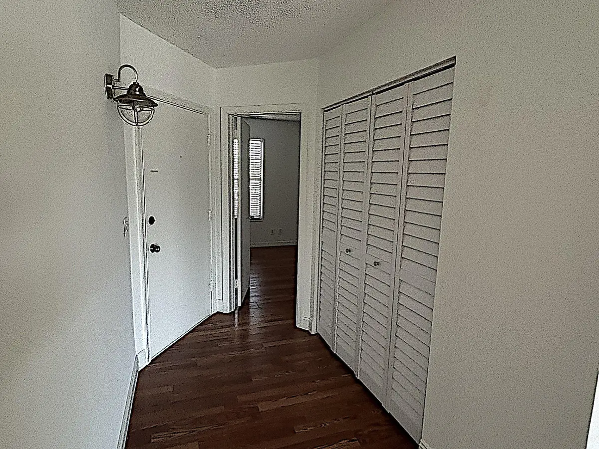 Entrance Foyer1 at 342 Southwind Drive 203, North Palm Beach