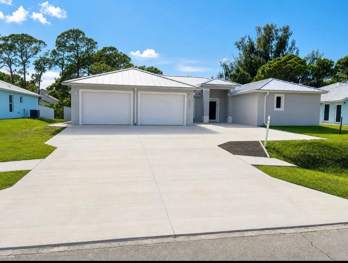 IMG_4822 at 5913 Seagrape Drive, Fort Pierce