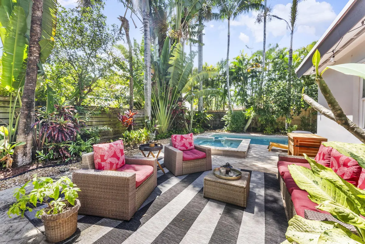 31-web-or-mls-DSC02074 at 1627 NE 17TH Avenue, Fort Lauderdale