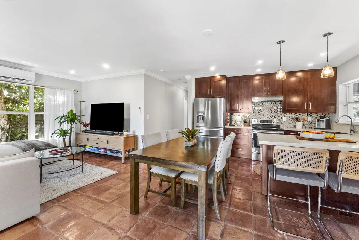 30-web-or-mls-DSC02071 at 1627 NE 17TH Avenue, Fort Lauderdale