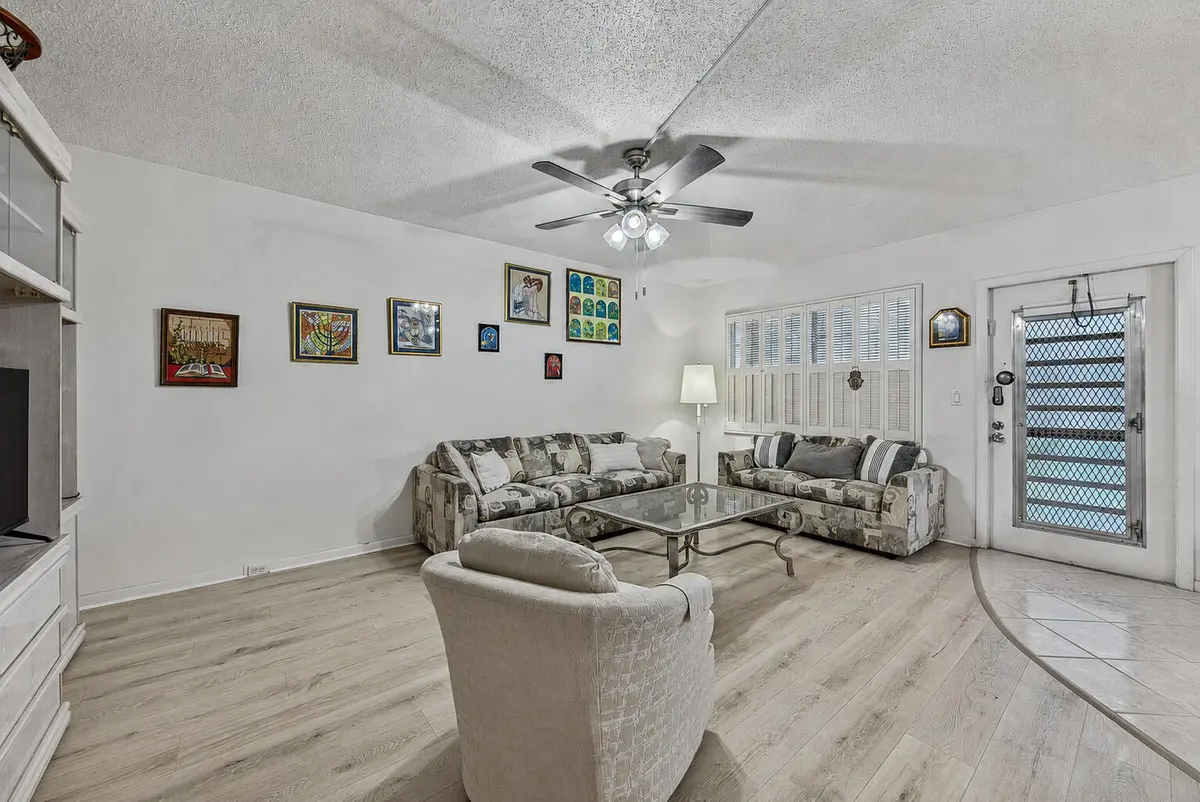 andrade-14-ir at 4001 UPMINSTER J 4001, Deerfield Beach
