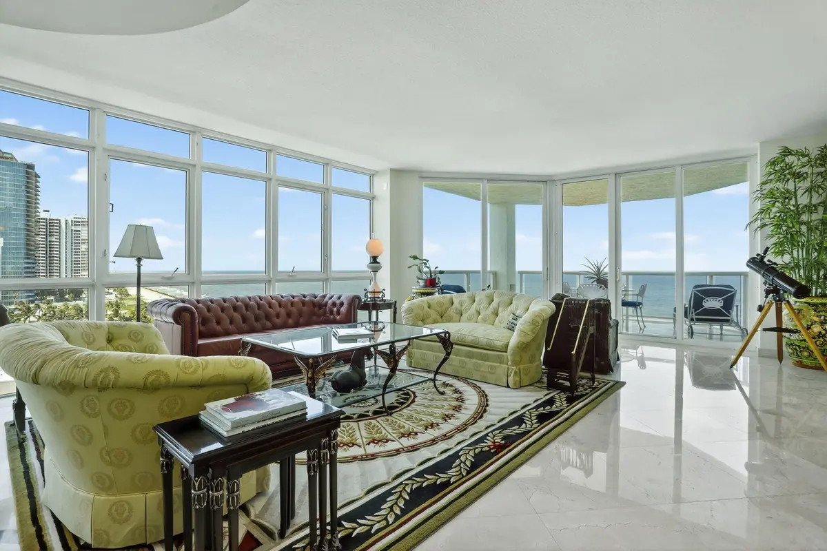 Lots of Natural Light at 1430 S OCEAN Boulevard 10-A, Lauderdale-By-The-Sea