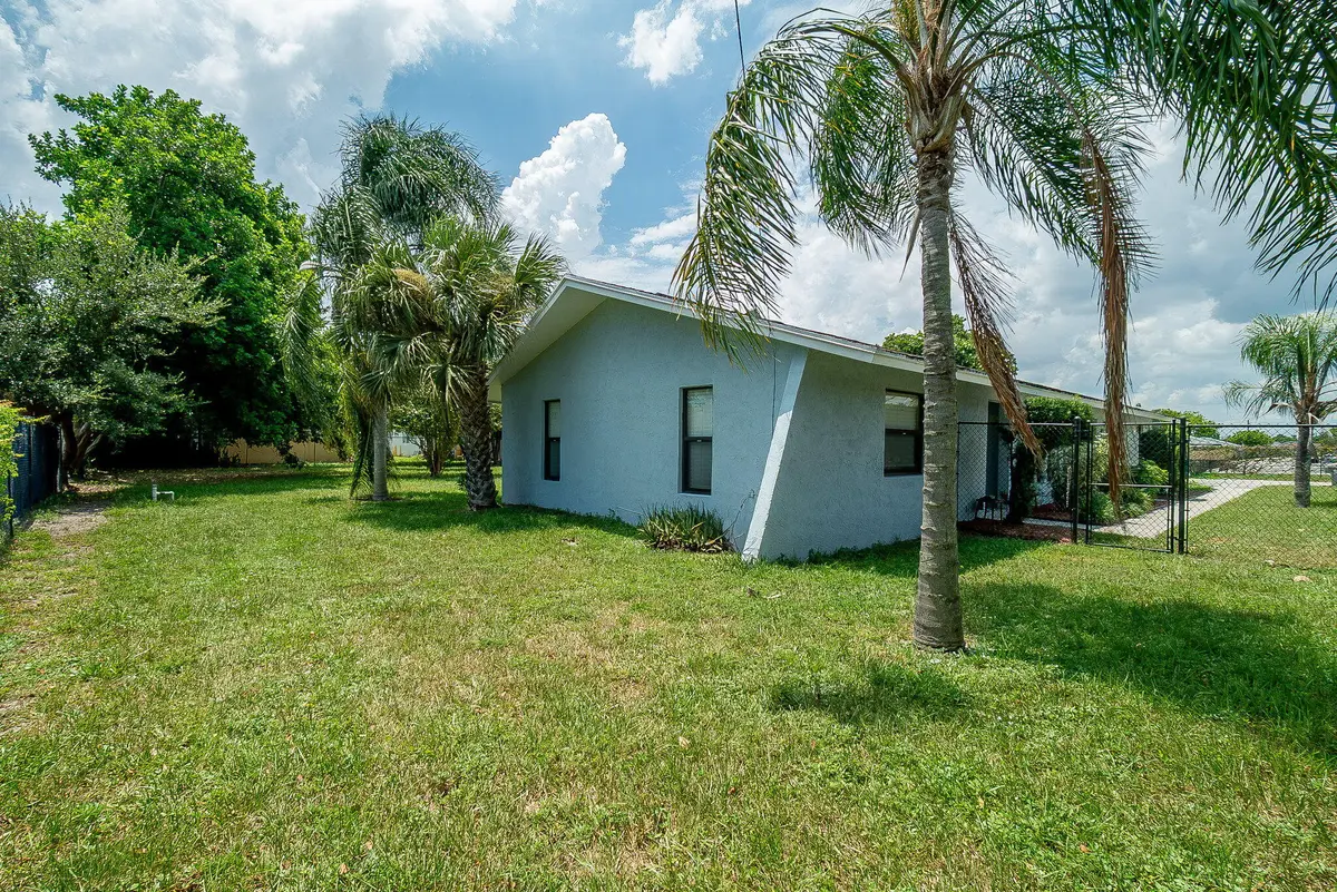 24-web-or-mls-DSC08304 at 9287 SUNRISE Drive, West Palm Beach