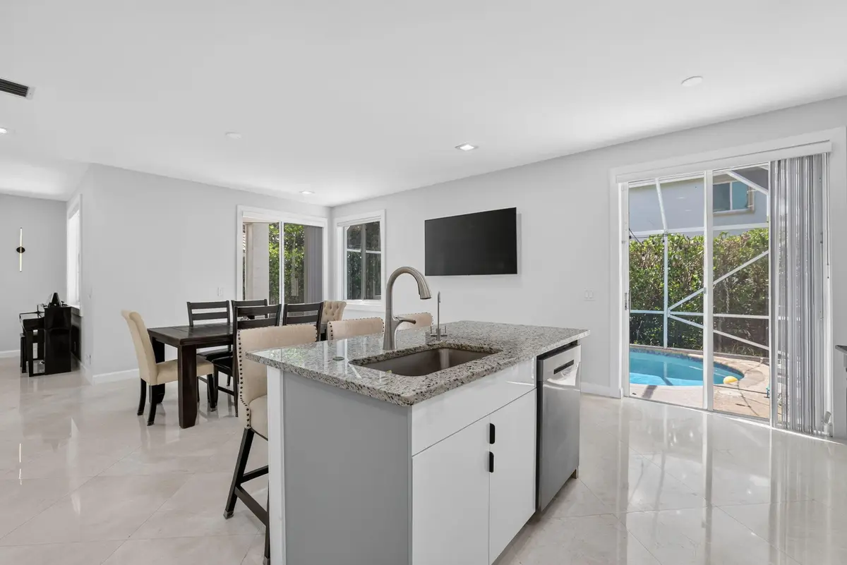 12-web-or-mls-8I8A9597 at 5040 HERON Place, Coconut Creek