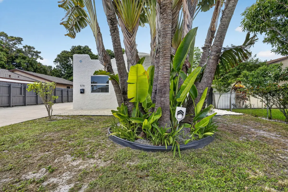 2-web-or-mls-_14A0800 at 516 Independence Road 1, West Palm Beach