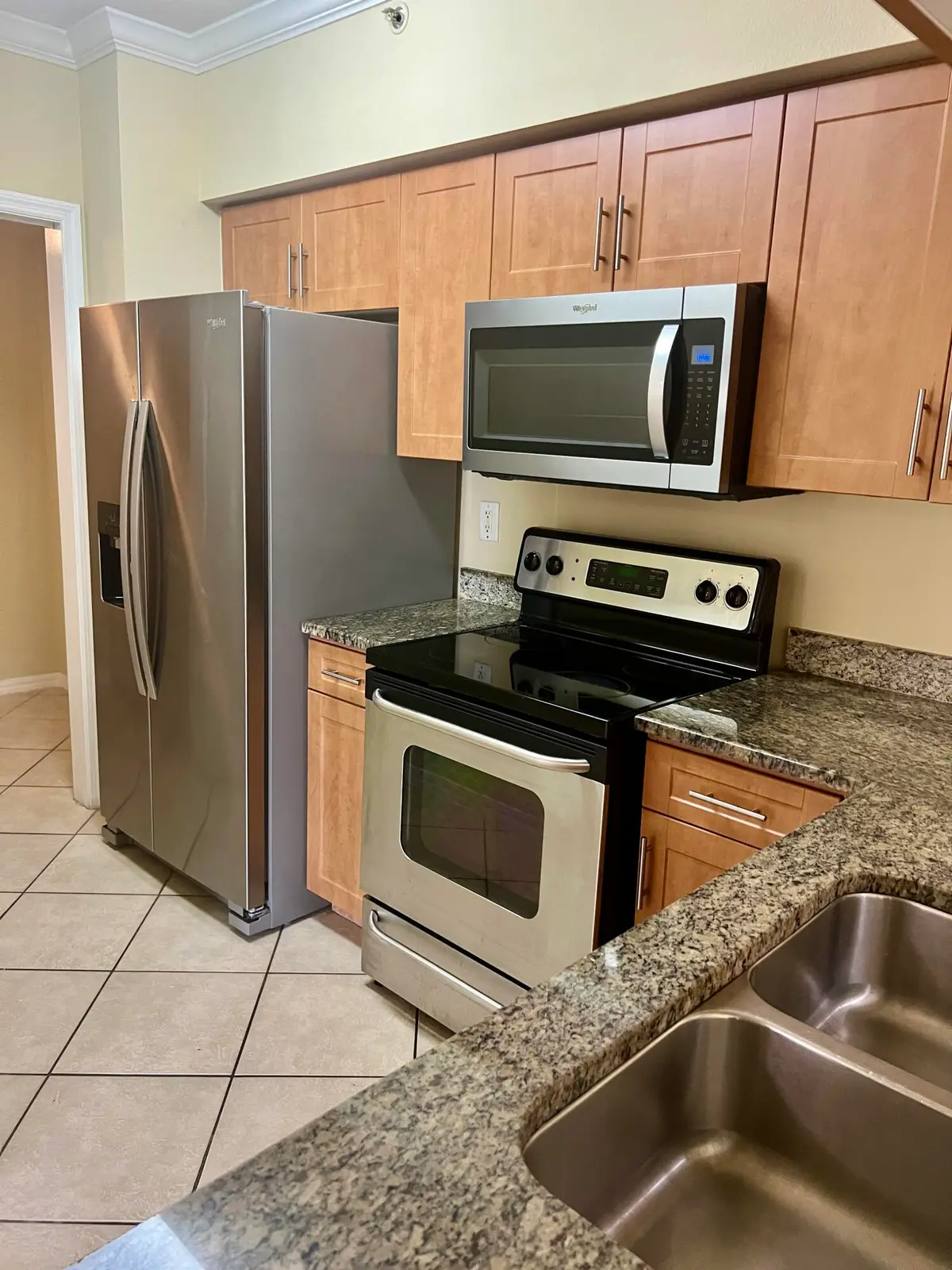 Kitchen at 6426 EMERALD DUNES Drive 206, West Palm Beach