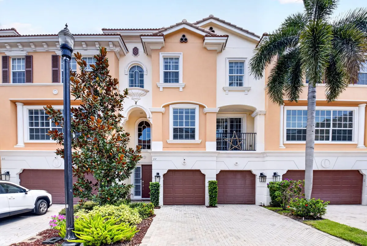 71-web-or-mls-DSC_9879 at 612 NE FRANCESCA Lane, Boca Raton
