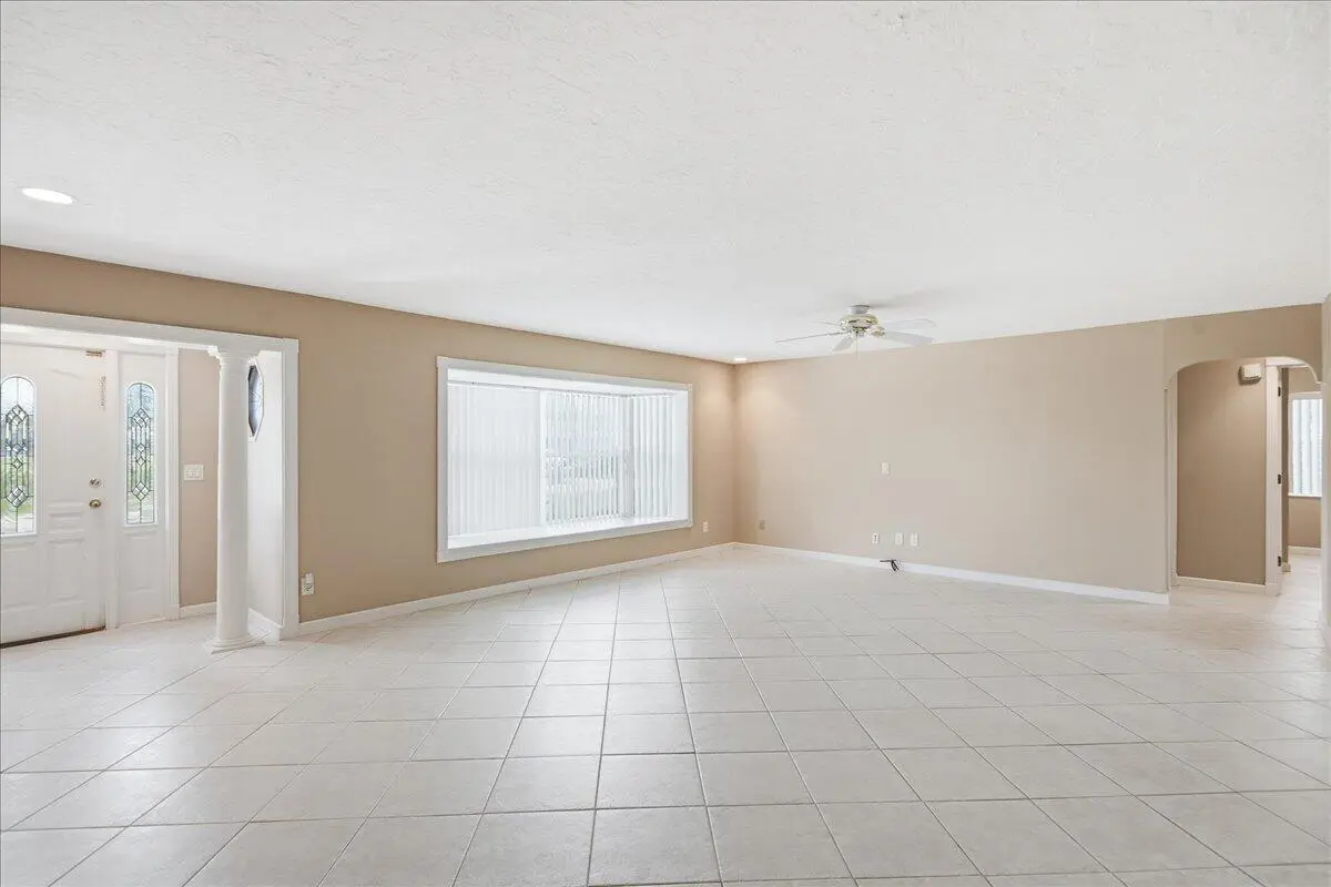 06-untitled-08393 at 681 LAYPORT Drive, Sebastian