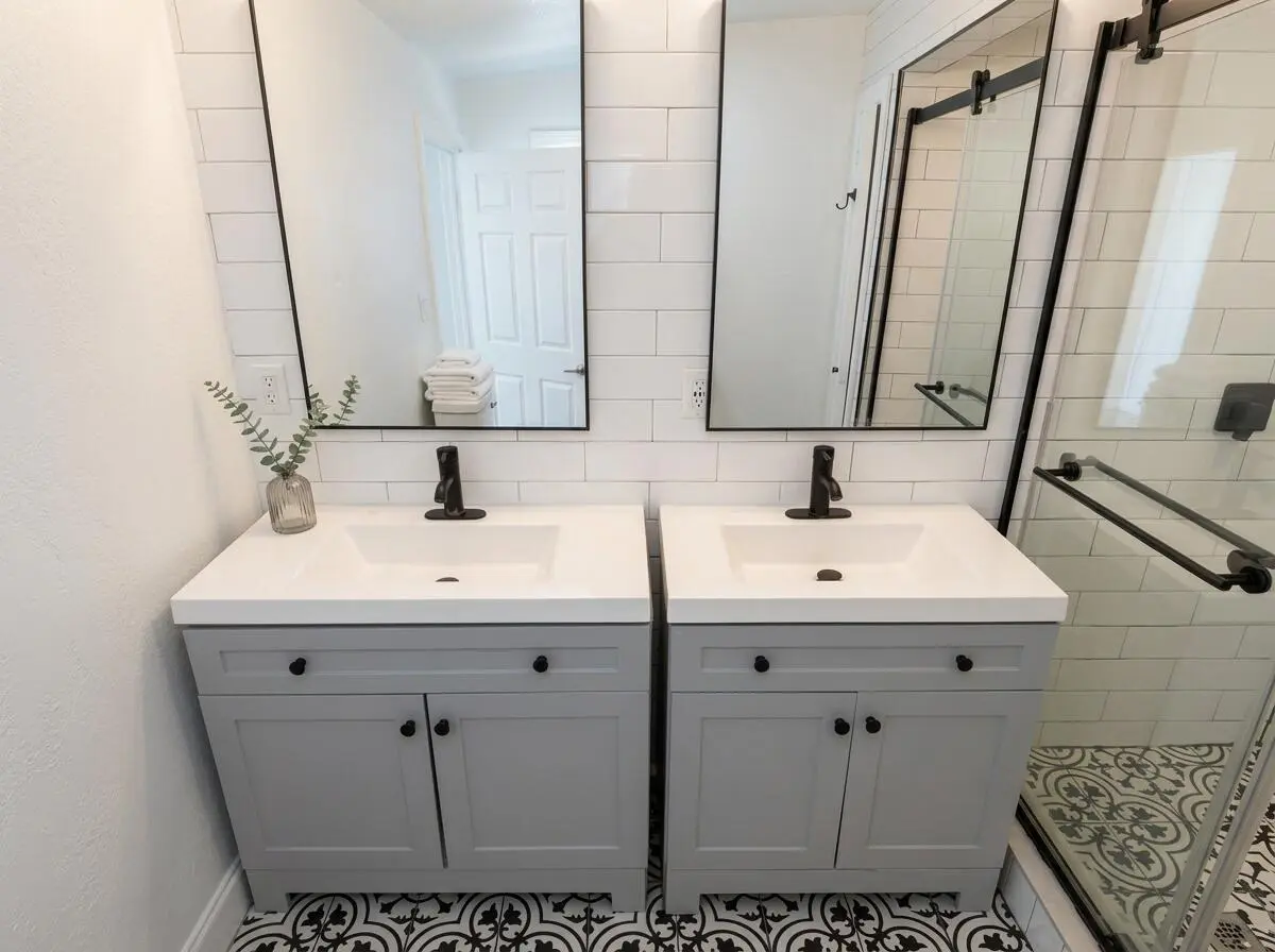 Bathroom 1 at 825 TRUMAN Street 2, Lake Worth Beach
