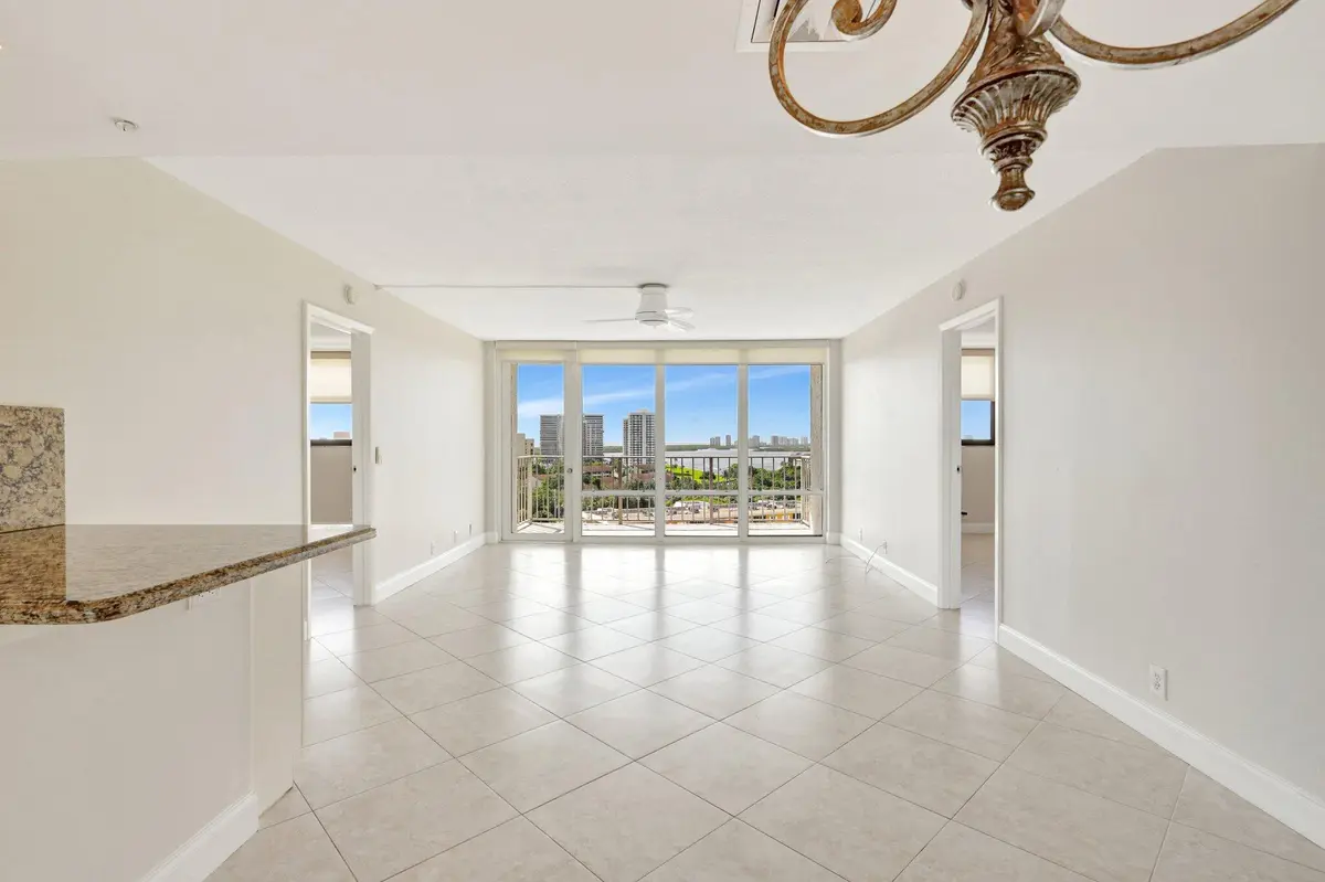 Living Room at 336 Golfview Road PH09, North Palm Beach