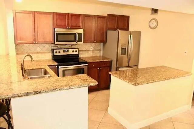 20220331205209422499000000-o at 6436 CHASEWOOD Drive B, Jupiter