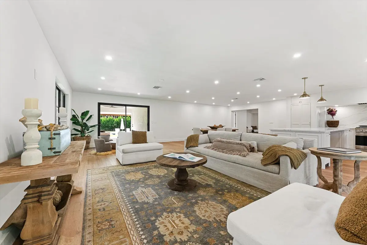19-19 at 4456 Hickory Drive, Palm Beach Gardens
