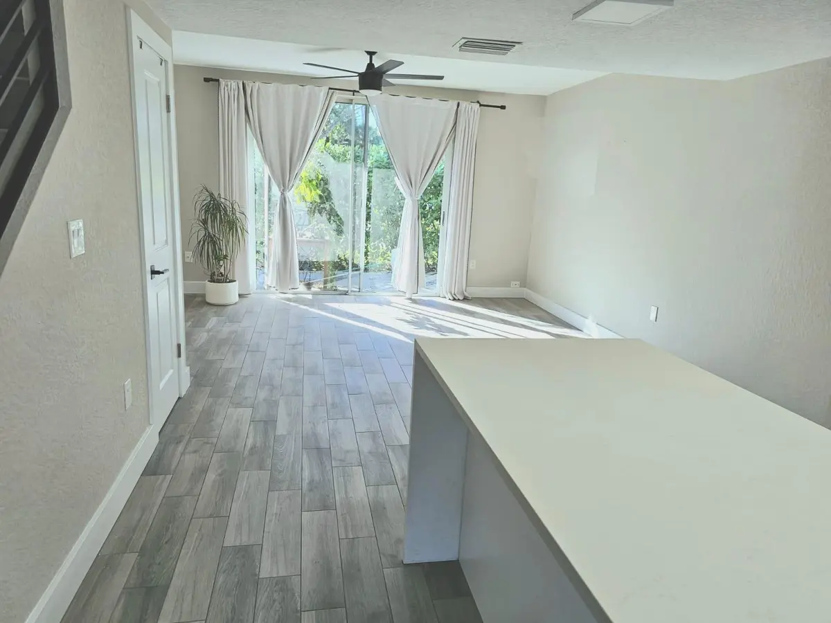 Photo 3 at 1102 E Jeffery Street, Boca Raton