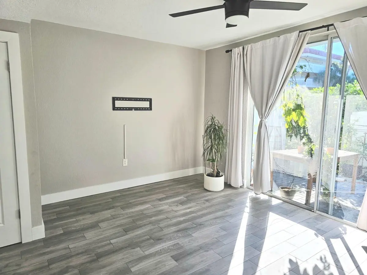 Photo 7 at 1102 E Jeffery Street, Boca Raton