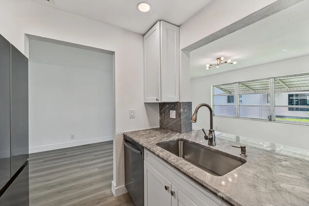 Kitchen at 1190 NW 90TH Avenue, Plantation