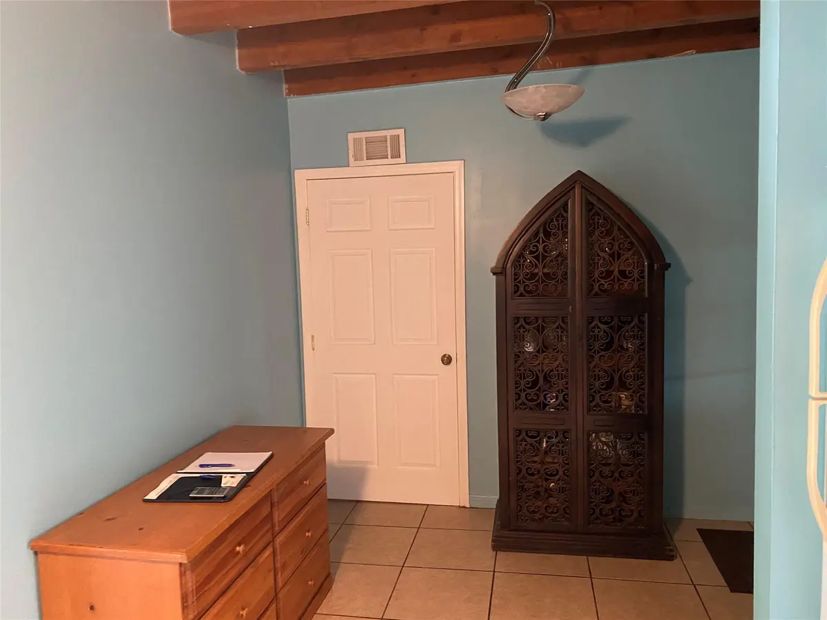 Photo 5 at 6901 SW 6TH Street, Pembroke Pines
