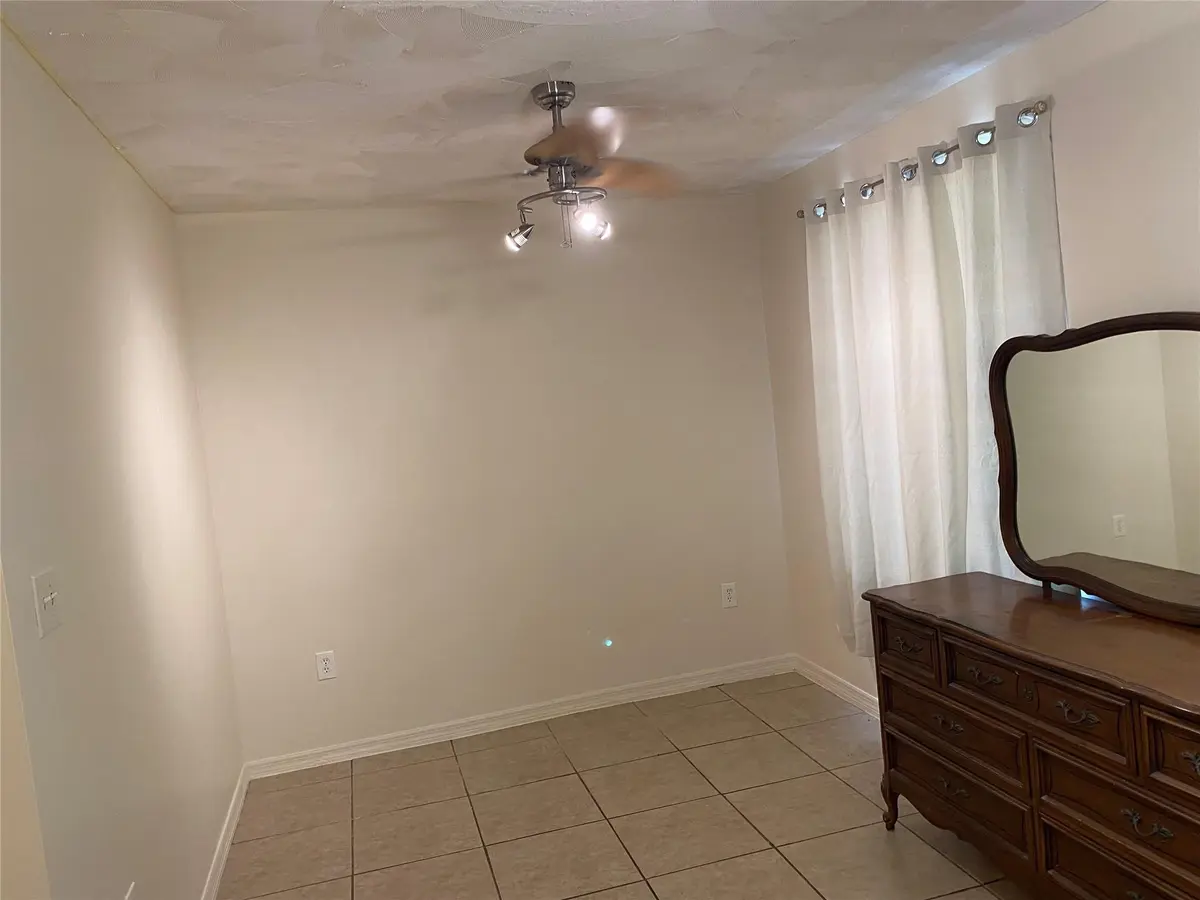 Photo 6 at 6901 SW 6TH Street, Pembroke Pines