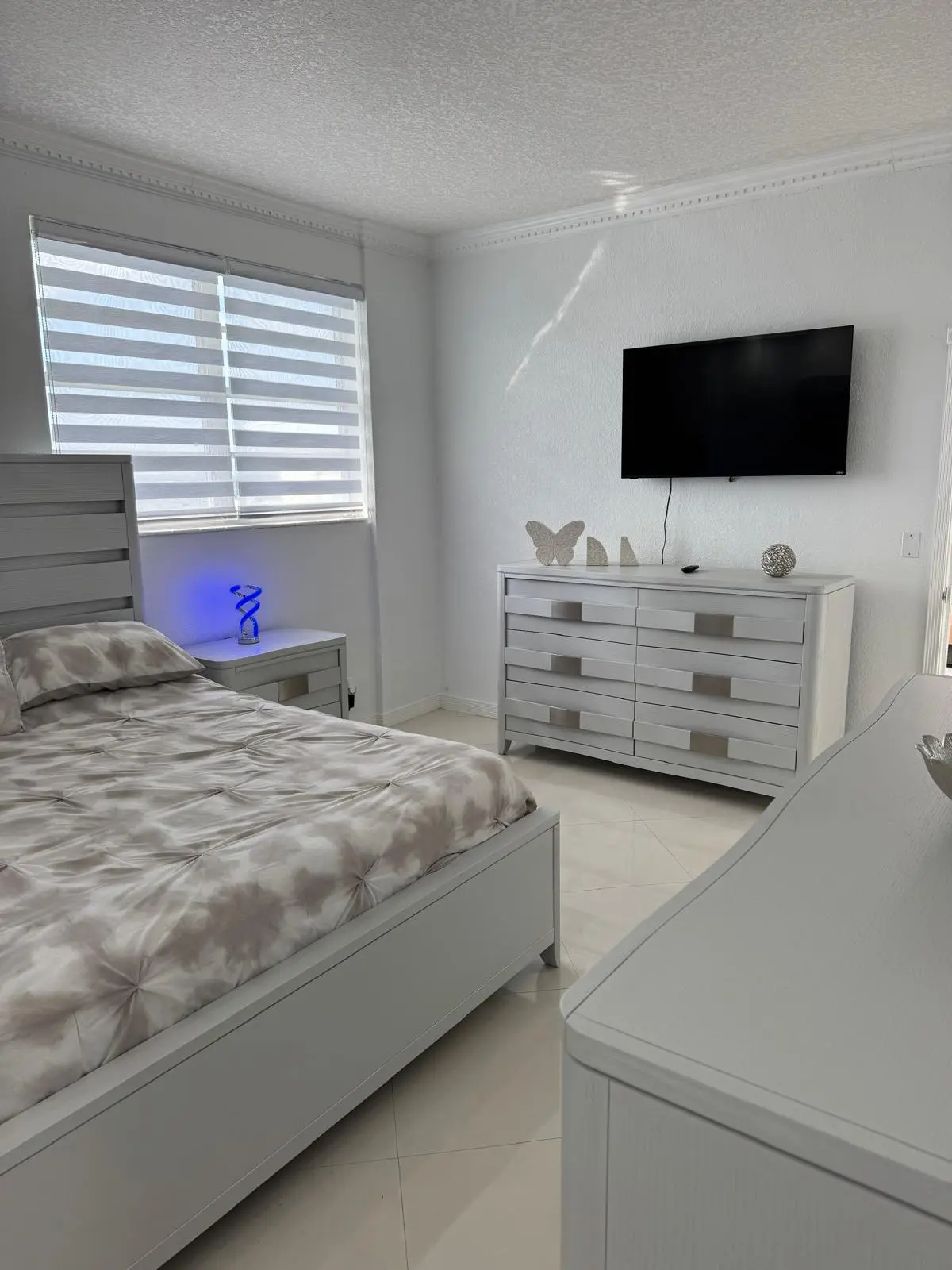 8_89949332_8_1787590359 at 3901 S OCEAN Drive 16P, Hollywood