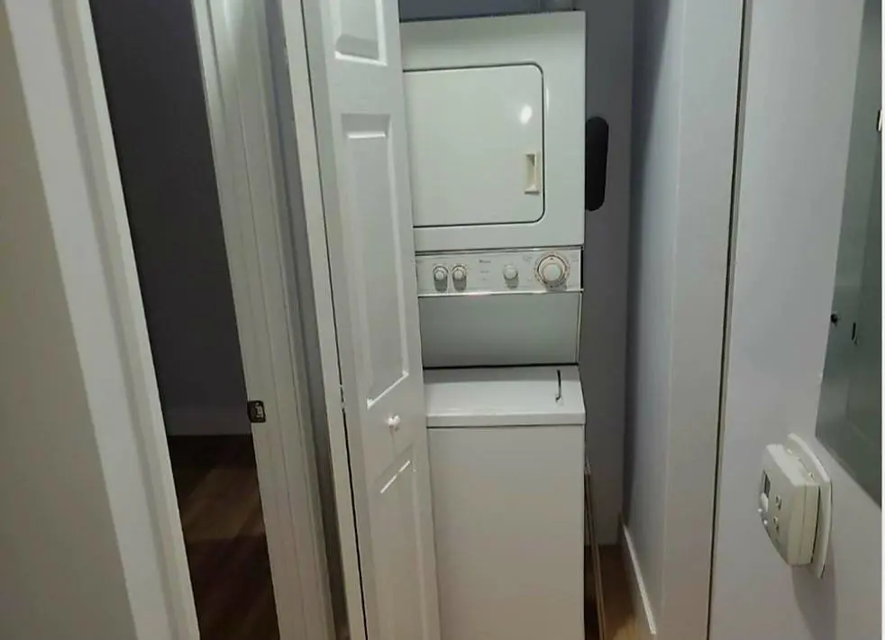 Laundry at 3700 N 56TH Avenue 1030, Hollywood