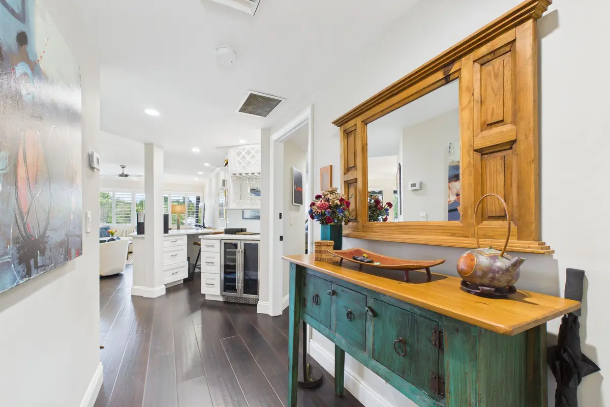 Entry Hall at 1117 MARINE Way K3L Boat Slip#45, North Palm Beach