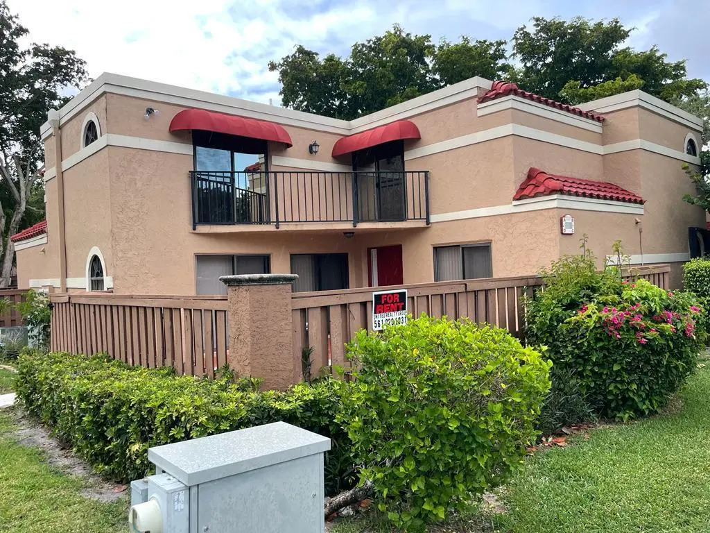 Front at 8243 Thames Boulevard D, Boca Raton