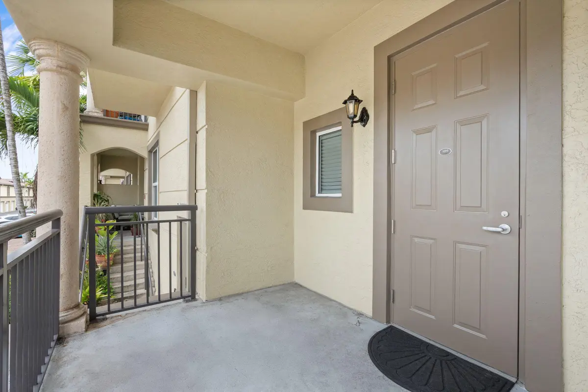 3-web-or-mls-2617 NE 14th Ave 109, Wilto at 2617 NE 14th Avenue 109, Wilton Manors