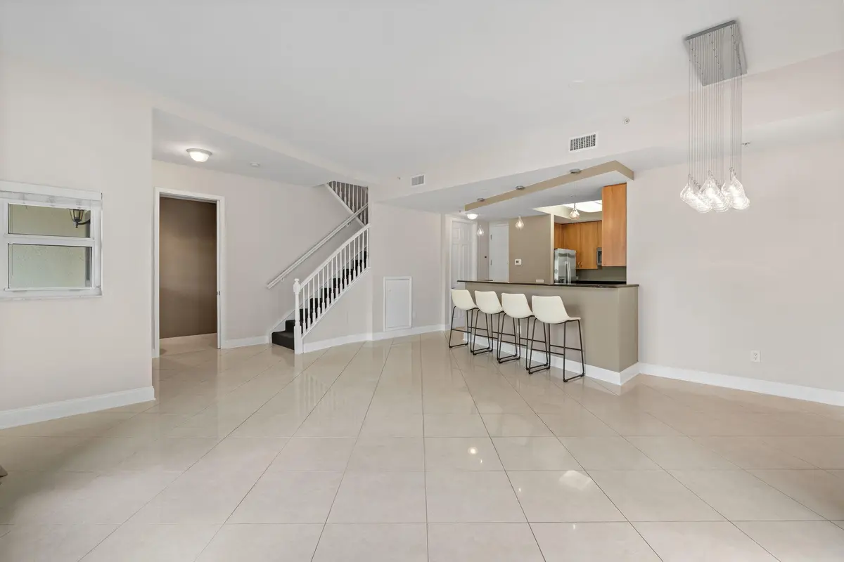 7-web-or-mls-2617 NE 14th Ave 109, Wilto at 2617 NE 14th Avenue 109, Wilton Manors