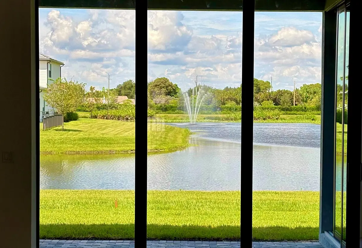 18 View at 4951 Naugle Way 18 Livingston, Davie