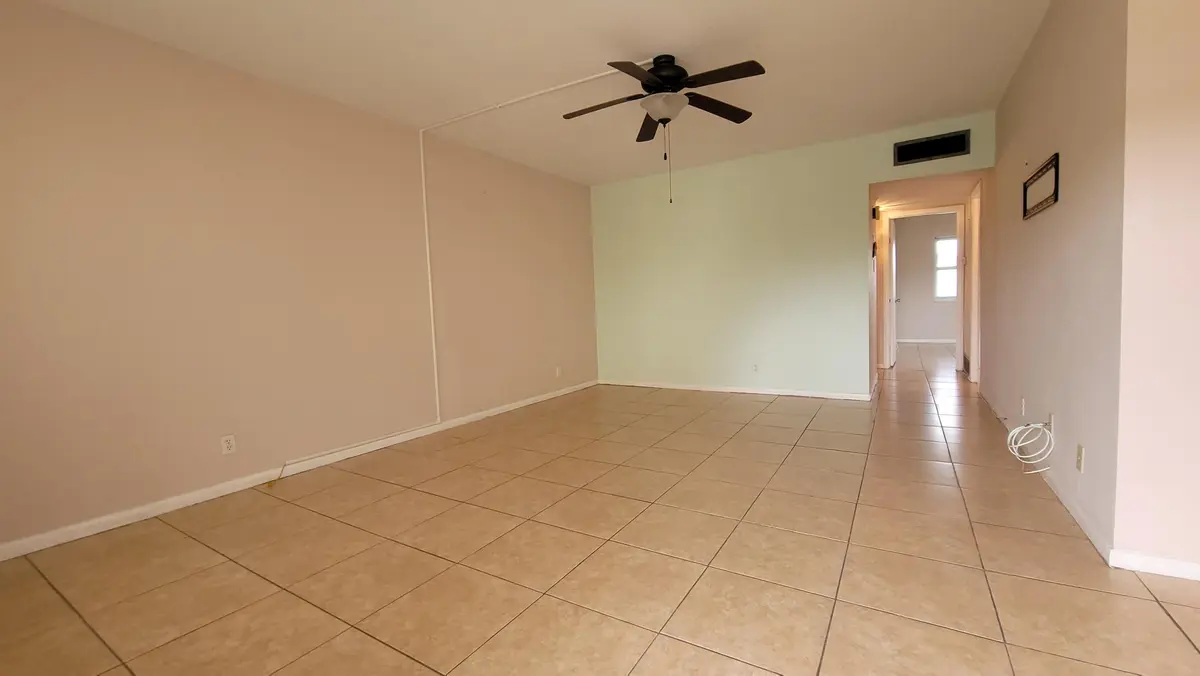 208 EASTHAMPTON I, West Palm Beach, FL – photo 4