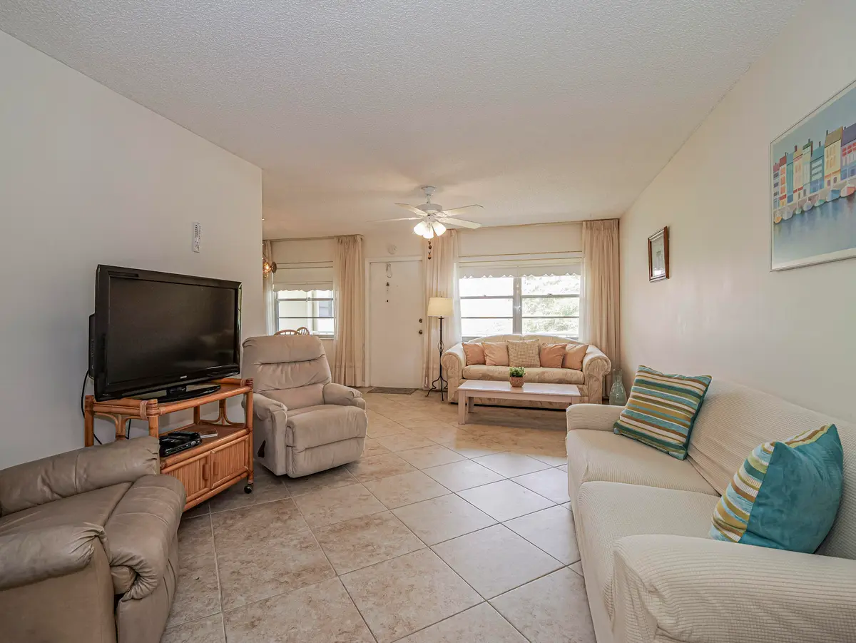 41 WOODLAND Drive 205, Vero Beach, FL – photo 5