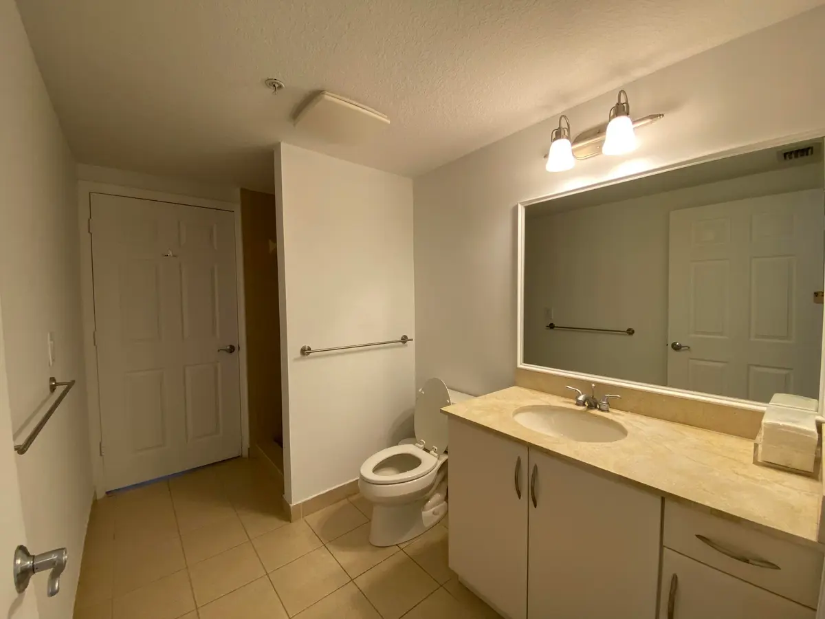 09BA1B8E-3A40-4B72-9D36-E5471075B7C5 at 511 LUCERNE Avenue 313, Lake Worth Beach