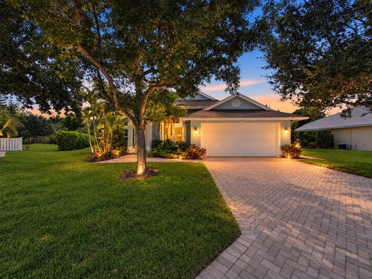 Front of the House at 2166 SW MAINSAIL Terrace, Stuart