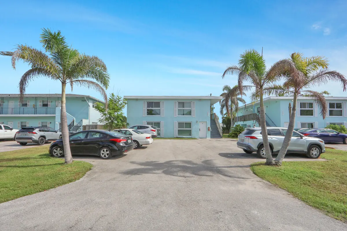 01_Image_1_mls at 3204 Louisiana Avenue D, Fort Pierce